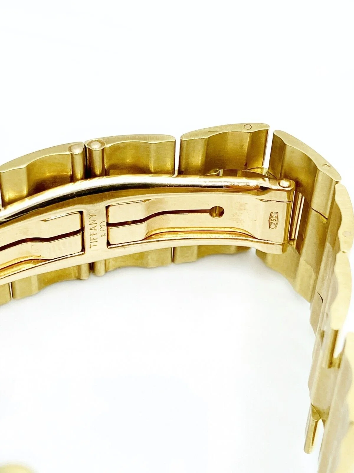 Tiffany & Co. Atlas 18k Yellow Gold Watch 33mm 8.3